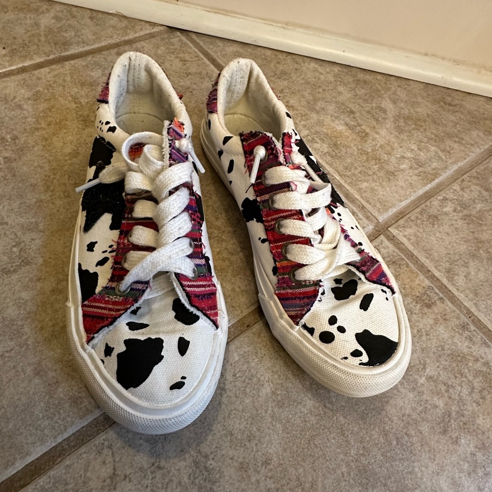 Very G Ladies Cosmic Cow Print Shoes W 6.5 - Picture 5 of 9